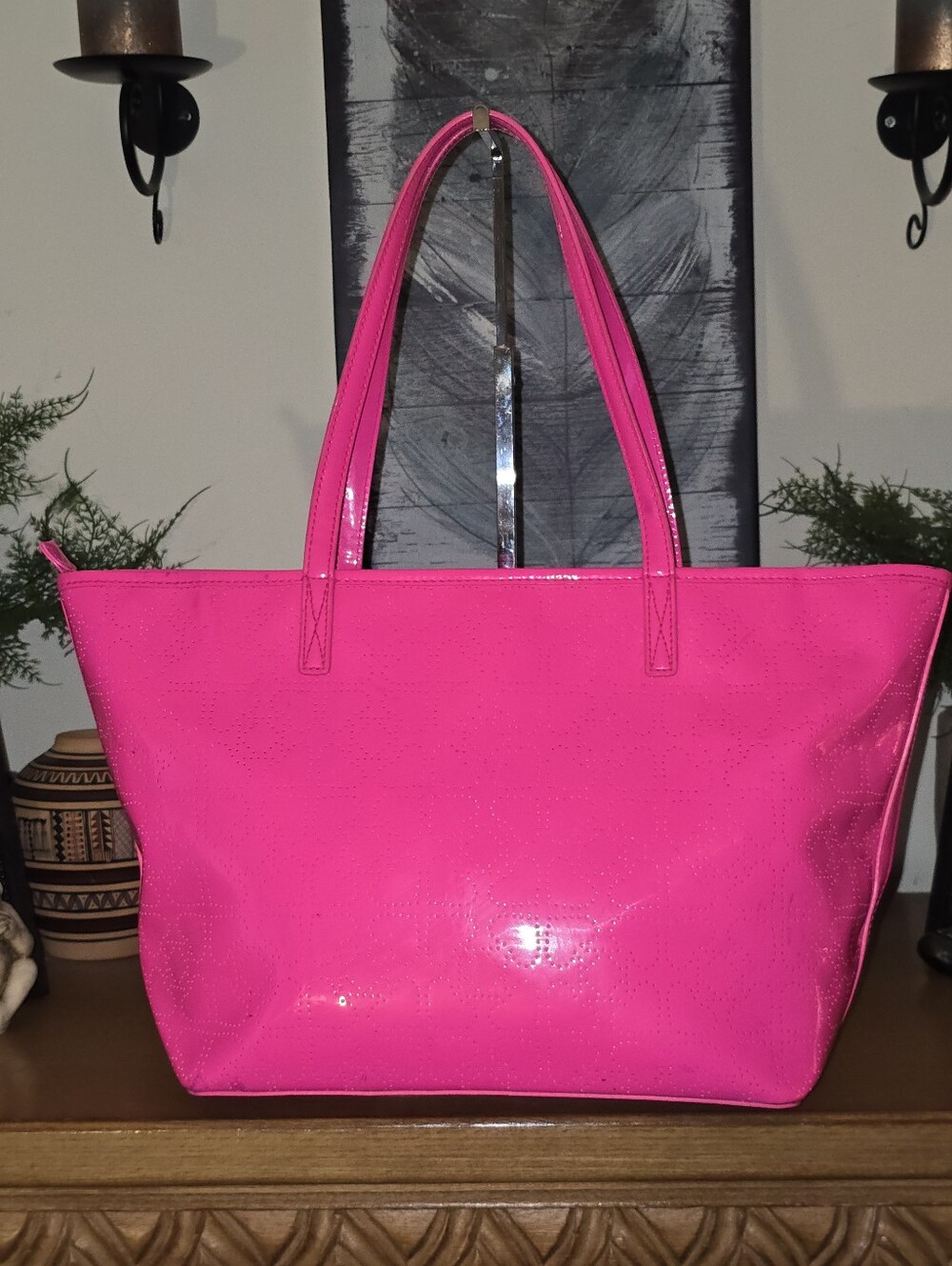 kate spade new york Molly Bikini Dot Large Tote in a vibrant neon pink patent - Picture 2 of 13